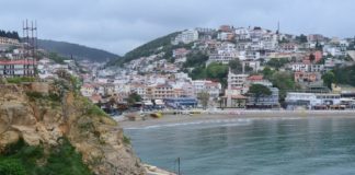 Черногория надеется на возобновление массового туризма из России летом 2021 года