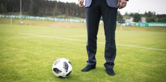 УЕФА грозит футболистам новой Суперлиги дисквалификацией