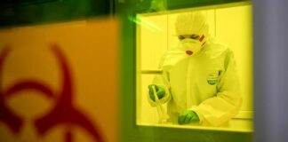 Будет умирать каждый третий заразившийся: ученые предсказали появление нового штамма коронавируса