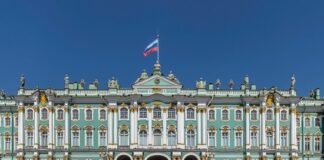 Раскрыта дерзкая кража из Эрмитажа: тайна «Бассейна в гареме»