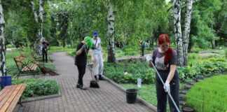 Месяц работы за 3470 рублей: жители ОРДЛО показали, сколько денег платят в «ДНР»