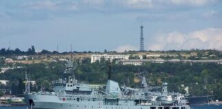 В Черном море терпит бедствие корабль ВМФ Украины «Балта» — спасателям сложно добраться к судну