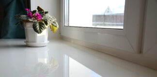 Подоконники: виды и особенности установки