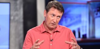 Гретцки призвал не пускать сборную России на молодежный чемпионат мира по хоккею в Канаде