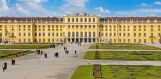 Австрия с 16 мая снимает ограничения для въезда иностранных туристов