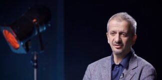 Богомолов отчитал постановщика «Вишневого сада»