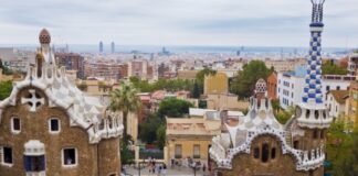 Испания открылась для всех иностранных туристов с ПЦР-тестом