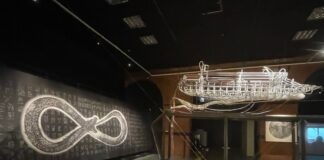 На выставке художника-моряка Пономарева море волнует и зовёт