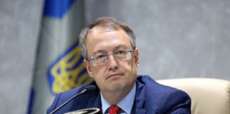 Геращенко обратился с предупреждением к тем, «кто против Украины»: «Вы скоро узнаете…»