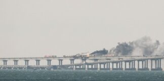 Кому выгоден взрыв на Крымском мосту: указ Путина пролил свет на произошедшее