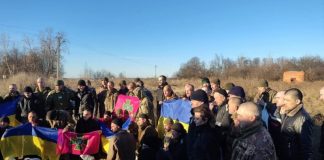 Наши дома: в Украину из плена РФ возвращены 60 военных, в том числе защитники Мариуполя