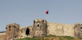 История разрушенной землетрясением крепости в Турции насчитывает тысячелетия