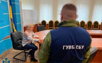 В Ровно СБУ задержали предательницу, оправдывающую вторжение РФ в Украину