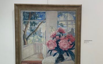 На выставке Алексея Кравченко нашелся скрытый след Прекрасной дамы