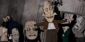 Карельский театр кукол показал «Ревизора» с крысами и клопами