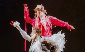 Марк Розовский ради нового спектакля зарифмовал и осовременил «Каштанку»