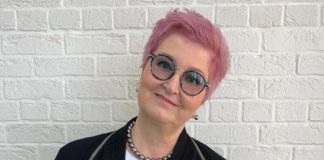 Татьяна Устинова призналась в нехватке мужества, чтобы написать о своей семье