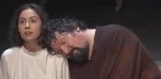 Ирина Апексимова сыграла капризную барыню в беспрерывном сне