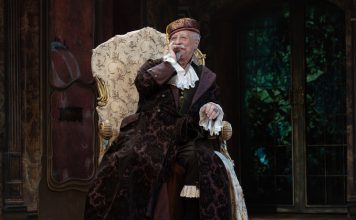 Якубович переработал Мольера: в Новом театре сыграли комедию «Скупой»