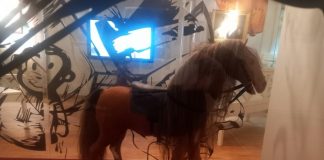 В Москве показали детство отечественных классиков с помощью игрушек