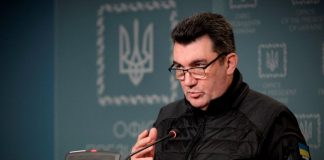 Данилов — Западу: нет такой силы, которая спасла бы Россию от развала