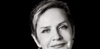 Художник Виктория Севрюкова: «Как, скажите, сыграть королеву в растянутом лифчике?»