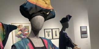 На выставке к 85-летию Игоря Вулоха показали рифмы противоречий