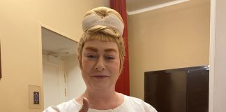 Мария Аронова трижды села на шпагат