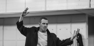 На свой юбилей Игорь Верник увидит сон про маскарад