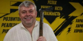 Григорий Козловский получил награду от Валерия Залужного