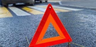 Карма настигла: грузовик ВС РФ снес авто с оккупантом, курирующим строительство «трассы смерти» в Крыму