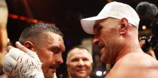 Промоутер Усика опроверг слухи о завершении карьеры украинцем