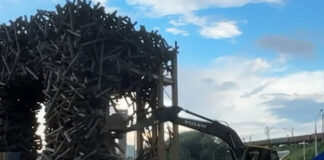 В Перми снесли арт-объект Николая Полисского