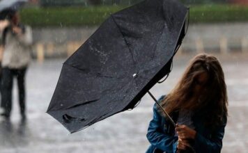 Завтра Украину накроет циклон: в каких областях во вторник дожди с грозами