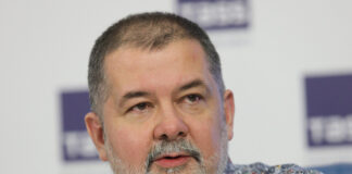 «Не смущайтесь отсутствием ядерных ударов»: фантаст Лукьяненко заявил, что мировая война идет уже несколько лет