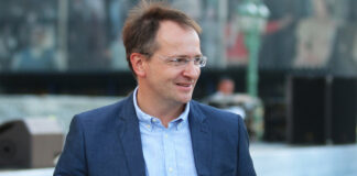 «Всё решит съезд и делегаты»: Николай Иванов прокомментировал кандидатуру Мединского на пост главы Союза писателей России