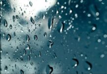 Похолодание, шторм и дождь: в воскресенье погода испортится в нескольких регионах Украины