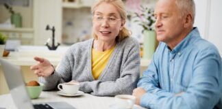 Сверхнормативный стаж влияет на пенсию украинцев: известно, на сколько могут увеличится выплаты, – СМИ