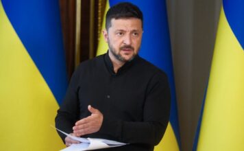 Будет выглядеть как полное поражение: Зеленский озвучил две темы, которые готов обсудить с Путиным