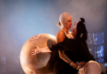 В пластическом спектакле Ксении Михеевой Дон Кихот стал девицей