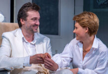 В Театре сатиры раскрыли «Маленькие супружеские преступления»