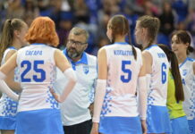 Михаил Пореченков замечен с длинноногими красавицами