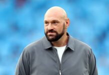 Трилогия: Фьюри бросил вызов Усику и назвал дату поединка