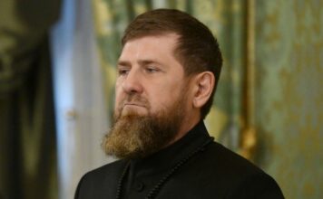 Преемник — подросток, регион — на пороховой бочке: NYT о том, что происходит в Чечне