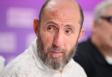 Кто заинтересован в скандале с Кехманом и МХАТом: неожиданная «театральная» версия