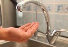 Жителей оккупированных территорий заставляют дорого платить за то, чего нет и уже не будет