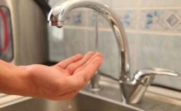 Жителей оккупированных территорий заставляют дорого платить за то, чего нет и уже не будет