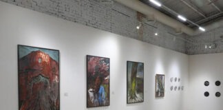 Художница из Минска прошла сквозь лед и пламень, чтобы показать свою «Одиссею» в Москве