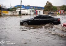 Потоп в Одессе – 9 человек погибло, перекрыты улицы: фоторепортаж