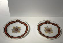 Мода на познание: в «Коломенском» открылась выставка «Русский Парнас»